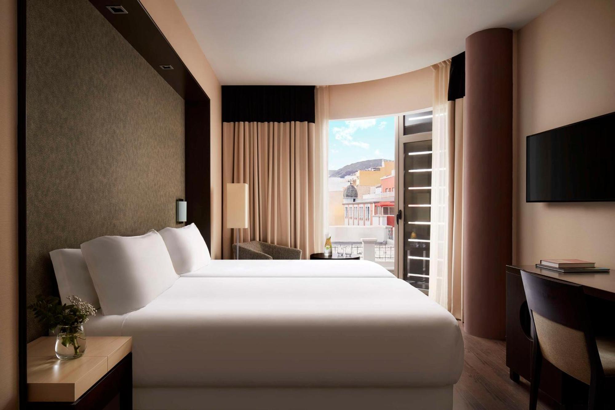 Nh Tenerife 3* Santa Cruz de Tenerife